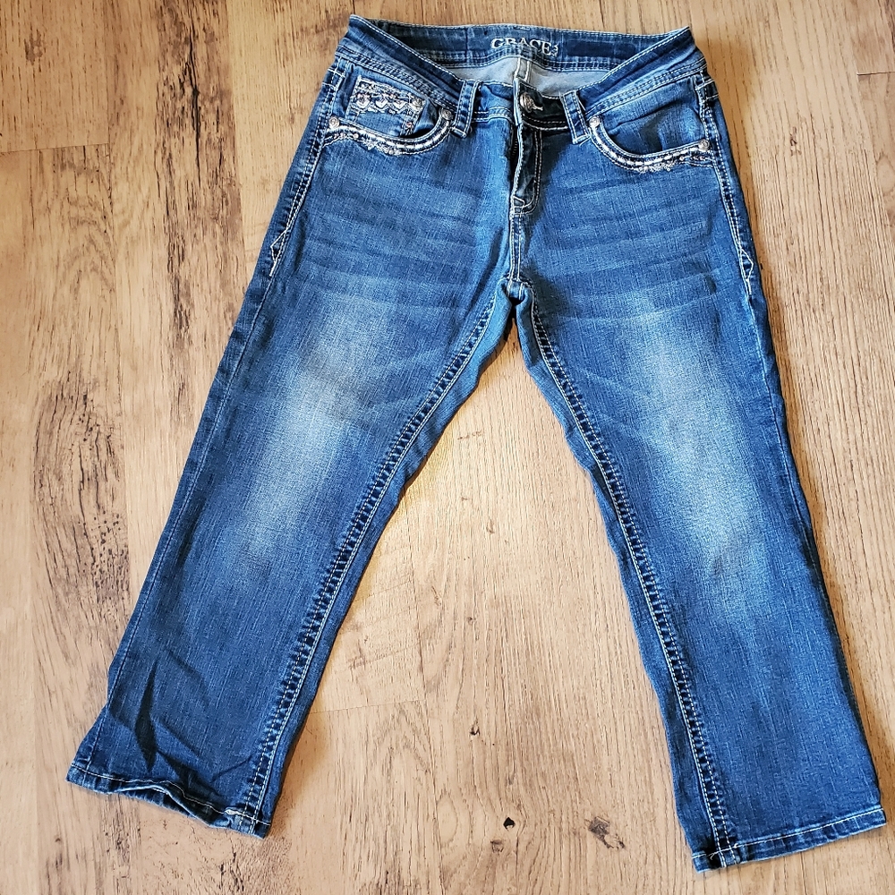 Grace in La crop jeans .. size 27